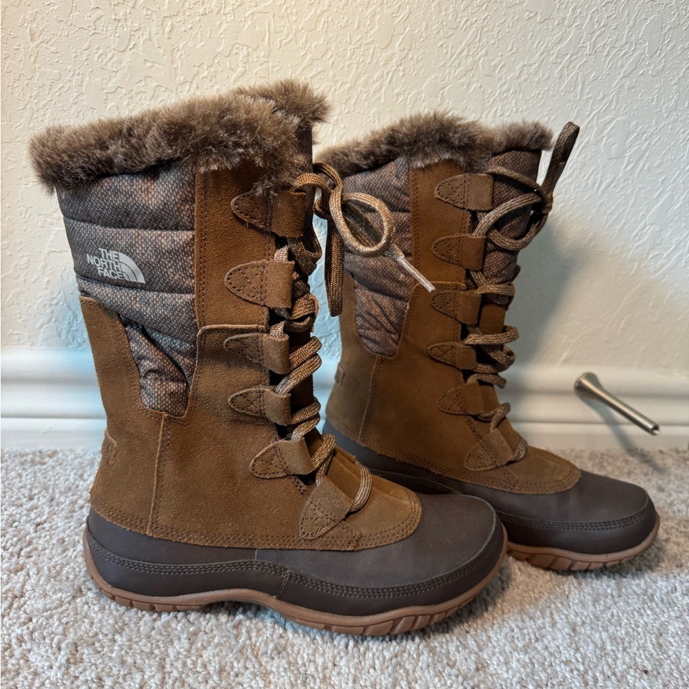 The North Face Nuptse Purna Insulated Waterproof Faux Fur Winter Boots Size 5.5